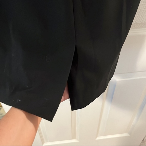 Black shift dress. Size 10. Beautiful - Picture 2 of 4